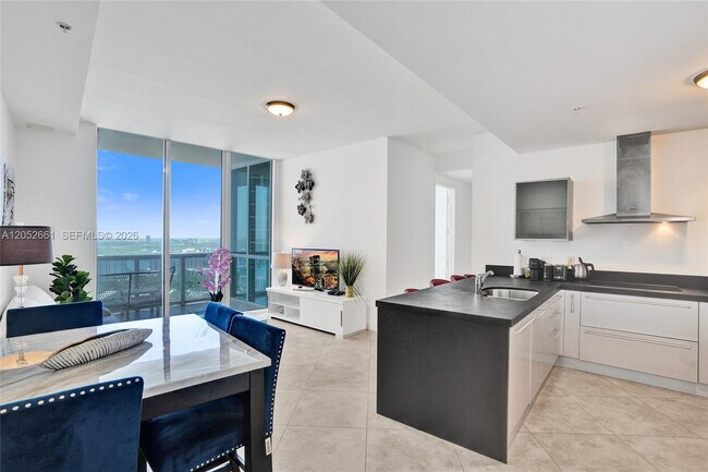 Photo - 18201 Collins Ave Unit 4705