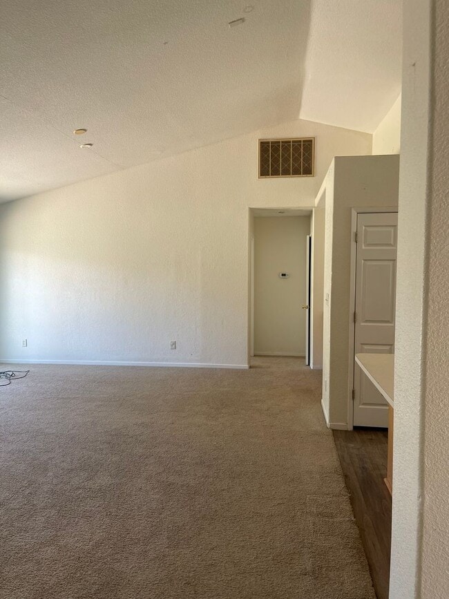 Photo - Beautiful 3 bedroom and 2 bath home ready for move in.