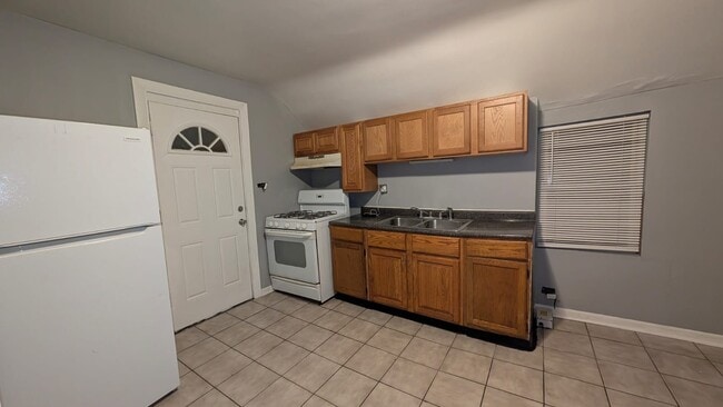 Photo - 58 E 100th St Unit 2