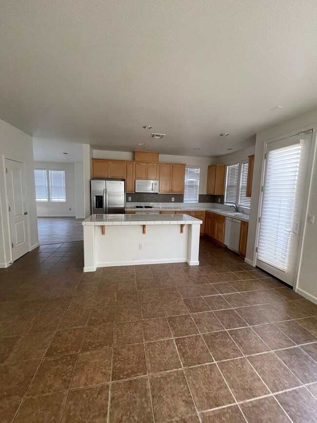 Photo - 8143 Carlisle Way