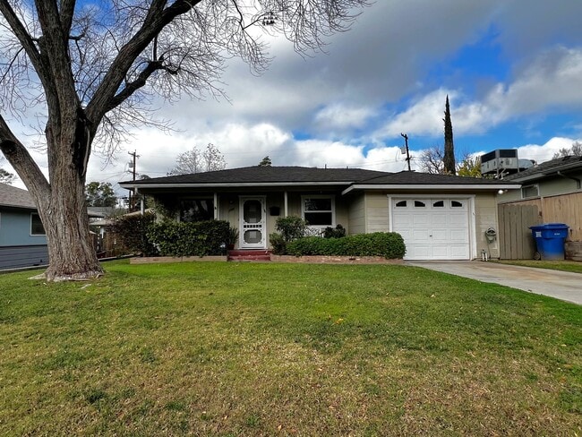 Building Photo - 1788 Camino Primavera