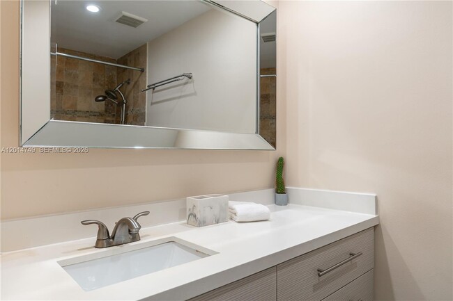 Photo - 20291 NE 30th Ave Unidad PH-10