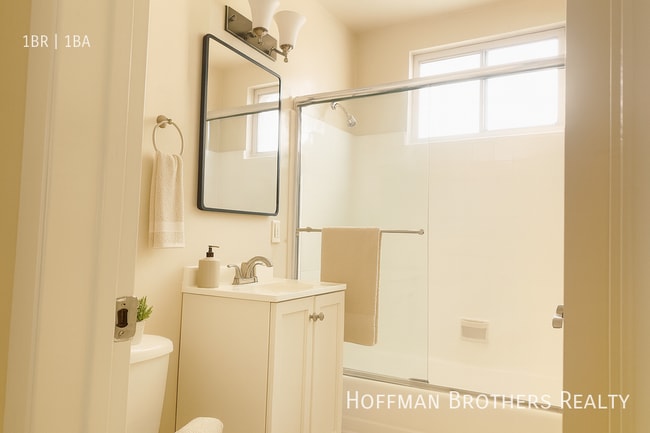 Photo - 3648 Westwood Blvd Unidad 1