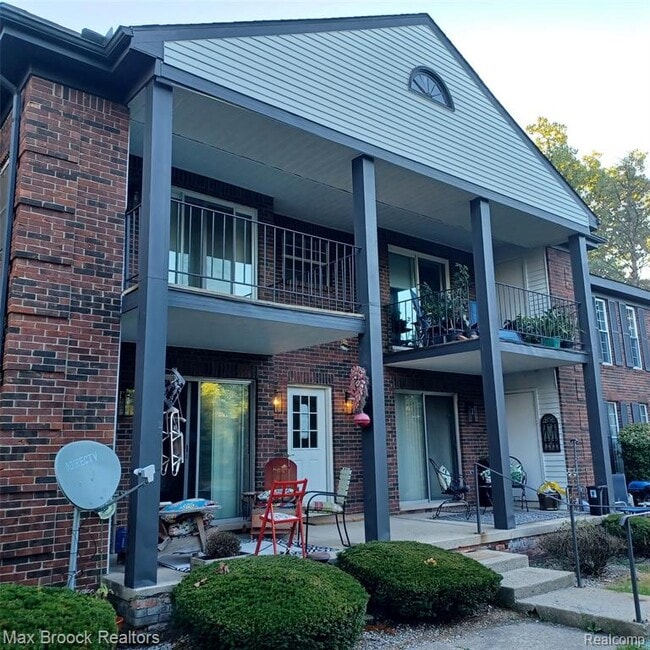 Photo - 31045 Pheasant Run St