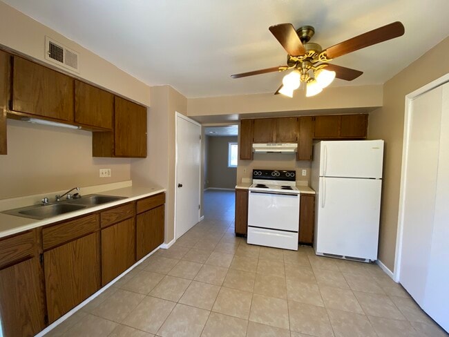 Photo - 8903 35th St W Unit 1