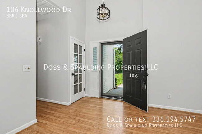 Photo - 106 Knollwood Dr