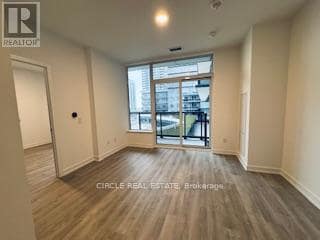 Photo - 5105 Hurontario St Unit 432