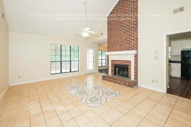 Photo - 3074 Wildflower Ln SW