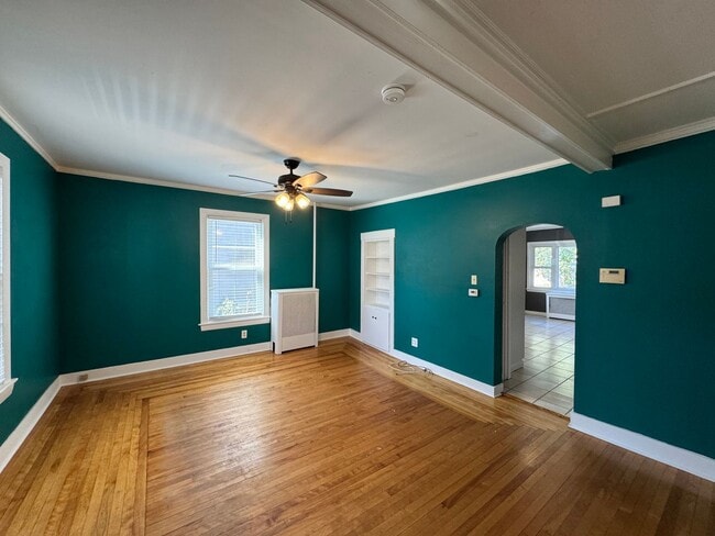 Building Photo - Spacious 4-Bedroom Home with Upgrades and ...