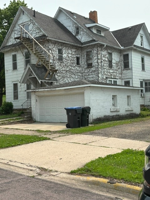 Building Photo - 327 E Walnut St Rental