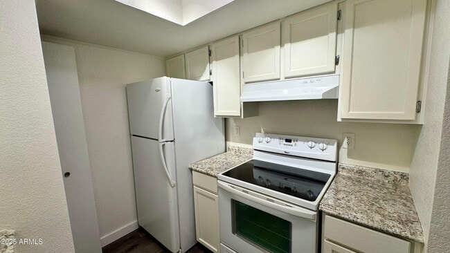 Photo - 4211 E Palm Ln Unit 202