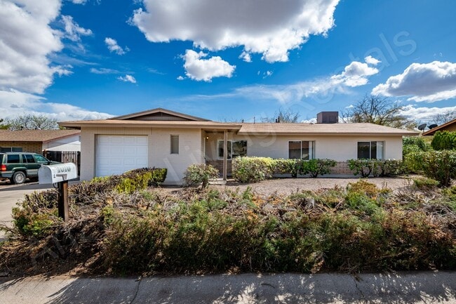 Photo - CANYON SHADOWS HOME