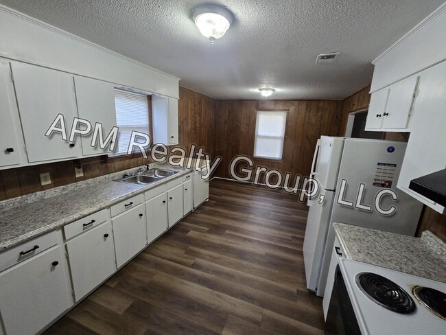 Photo - Recently renovated house off Leesburg