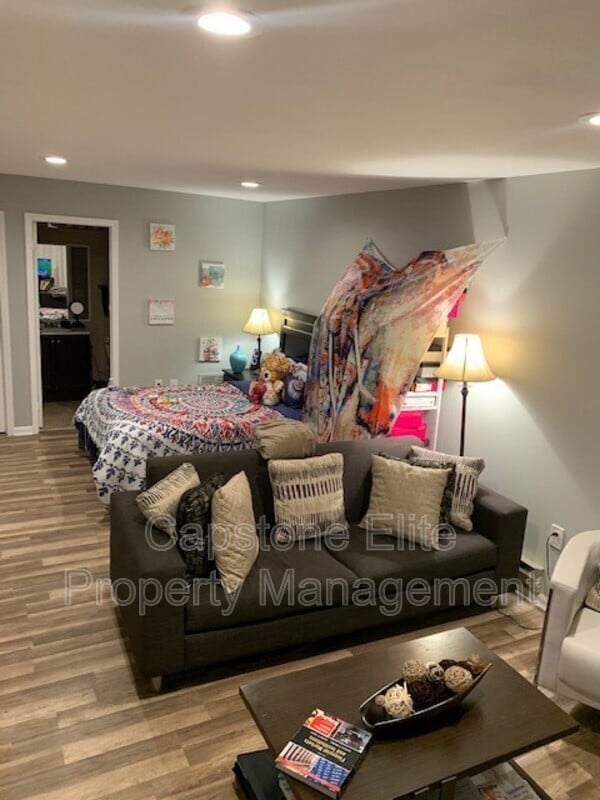 Photo - 216 Matthews Drive