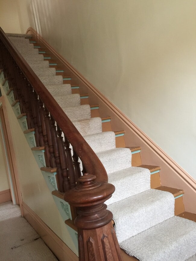 Photo - Victorian 3 bedrooms house 2 full baths