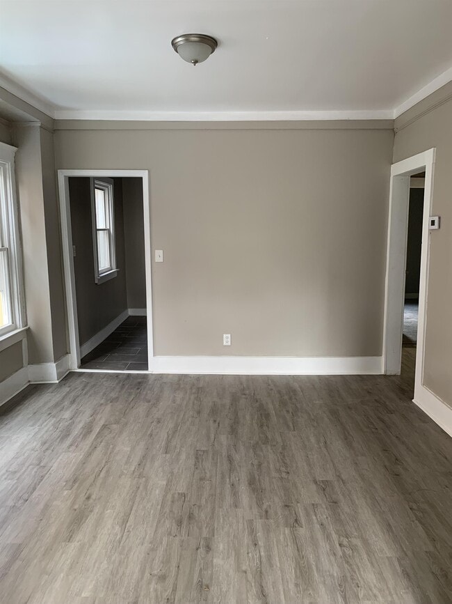 Photo - 1500 Clairmount Ave