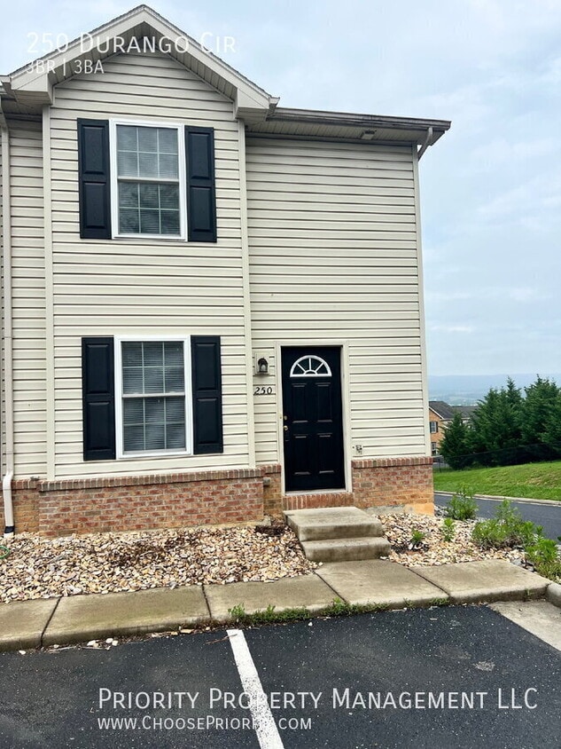 Photo - 250 Durango Cir-