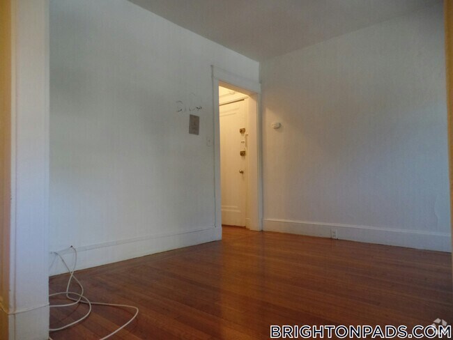 Building Photo - 88 Washington St Rental
