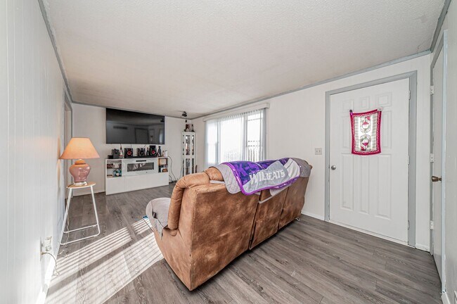 Photo - Please View the 3D Virtual Walk Through Before Scheduling A Showing