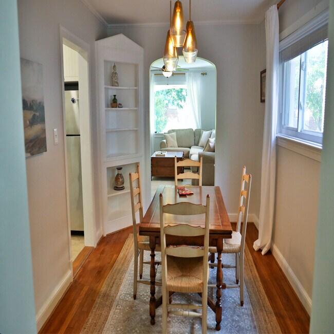 Photo - 6131 1st Pl NE