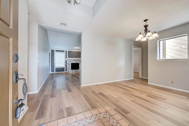 Photo - 1516 Peach Tree Ln