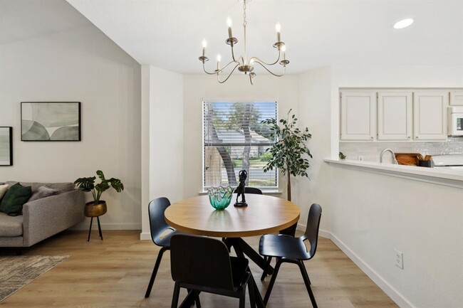 Photo - 2900 Sabinal Trail