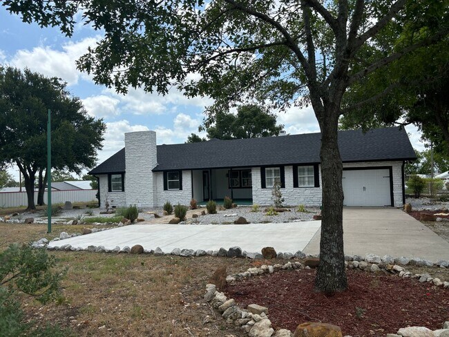 FarmHouse with Room for Everyone - FarmHouse with Room for Everyone