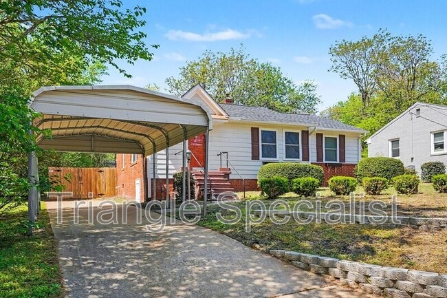 Photo - 2748 Layden St