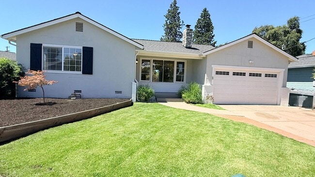 Photo - POETS CORNER GEM! Charming and One Of A Kind, 3BD/1BA on a Cul-de-sac Available NOW!