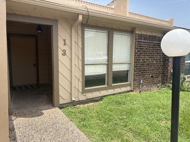 Photo - 1014 Graham Dr