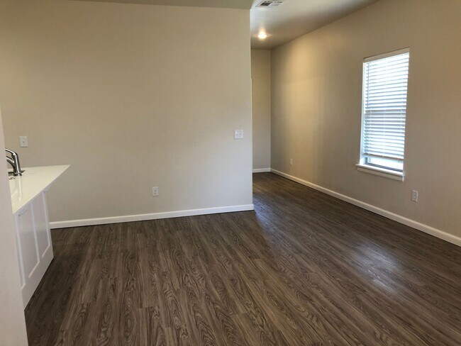 Photo - 2 story duplex in Newcastle