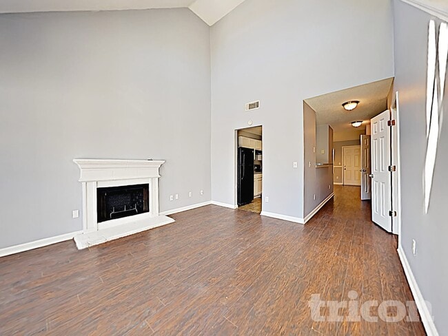 Photo - 416 Hillandale Park Dr