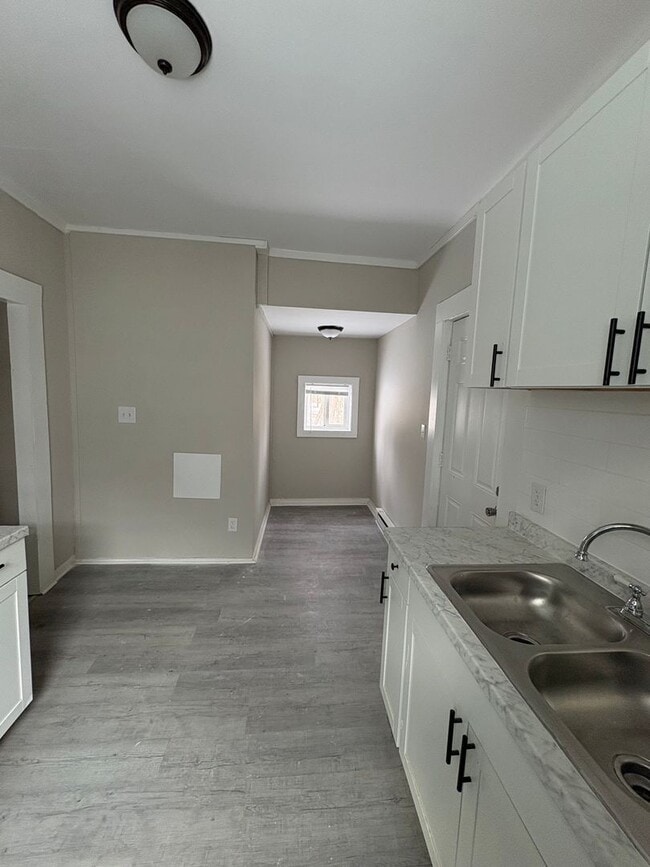 Photo - $875, 1bd/1ba + bonus room - High Point!