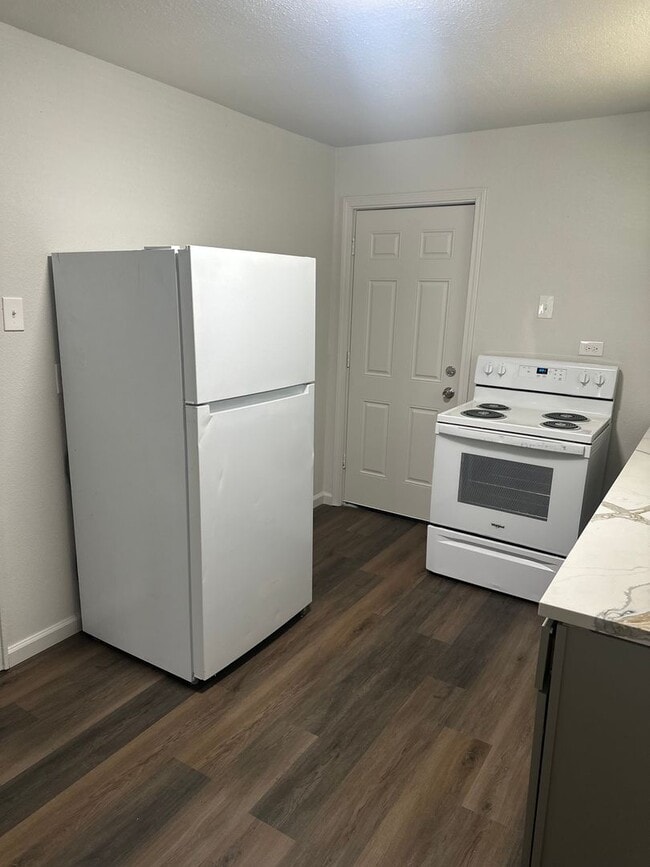 Photo - Updated 2 Bed 1 Bath