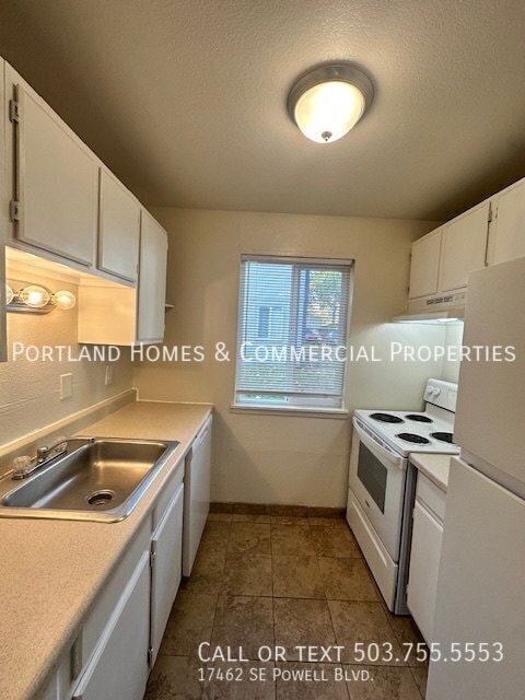 Photo - 17462 SE Powell Blvd