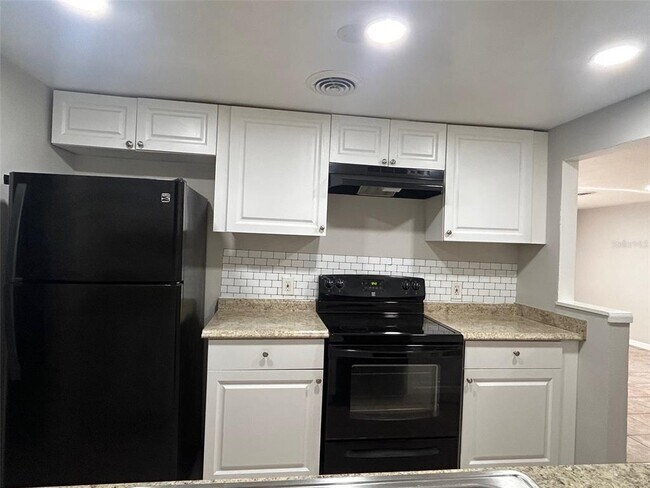 Photo - 320 Cardinal Rd