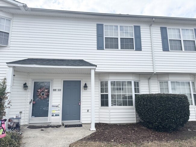 Building Photo - 3900-3AA4 Sterling Pointe Dr