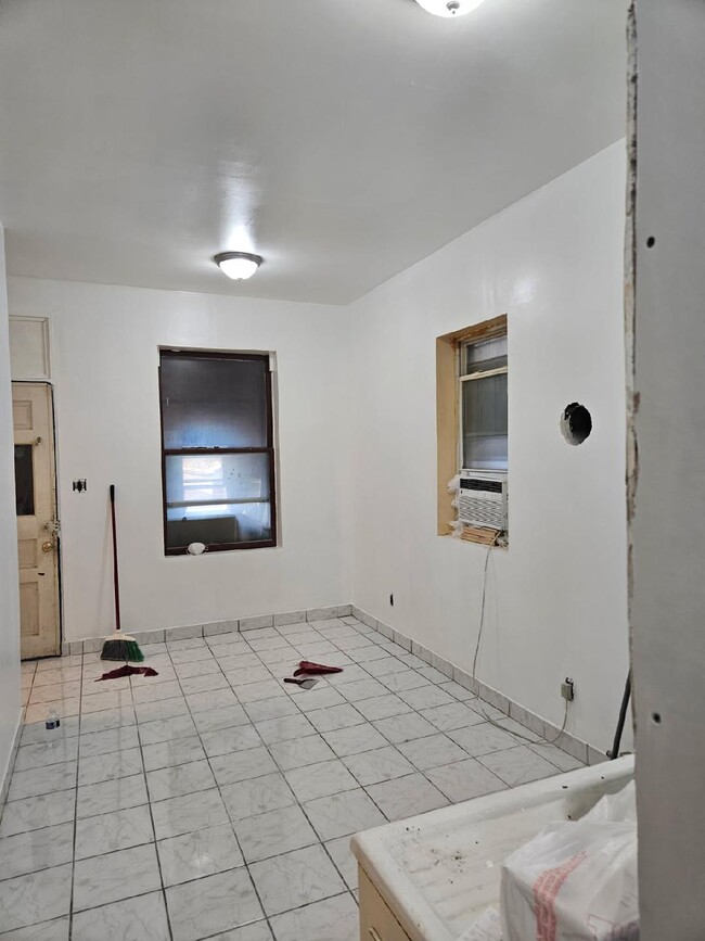 Kitchen (in progress) - 2332 W 25th St Unit W25th Street and Western