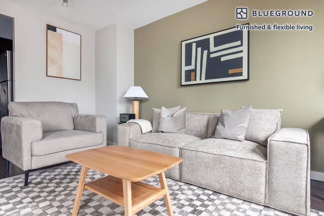 Photo - 77 W Huron St Unit SI FL6-ID1382