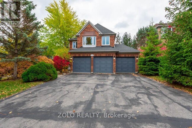 Photo - 170 Widdifield Ave
