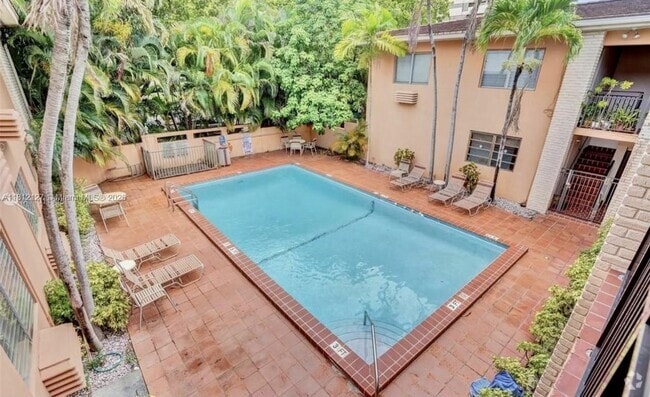 Building Photo - 218 Santillane Ave Unit 1 Rental