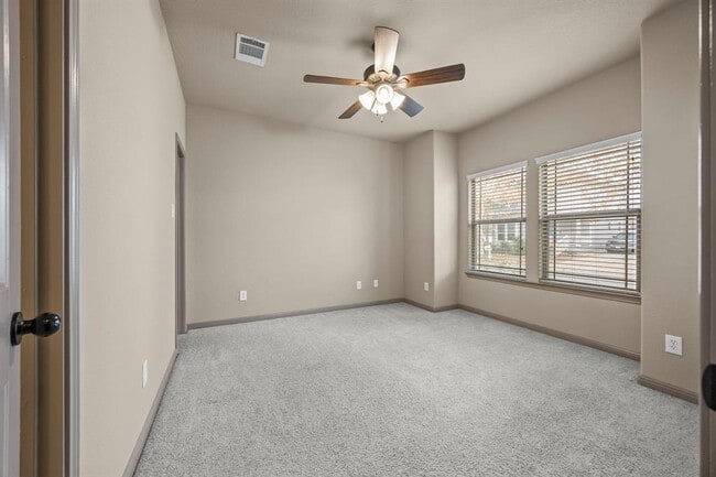 Photo - 263 Cleveland