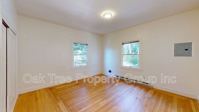 Photo - 535 41st St