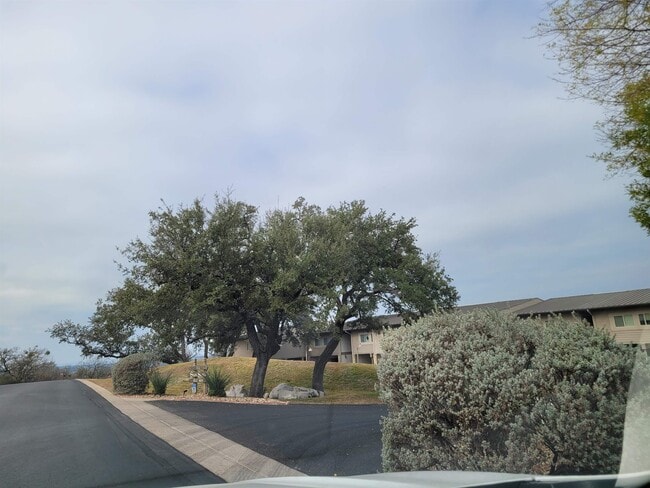 Building Photo - 306 Out Yonder