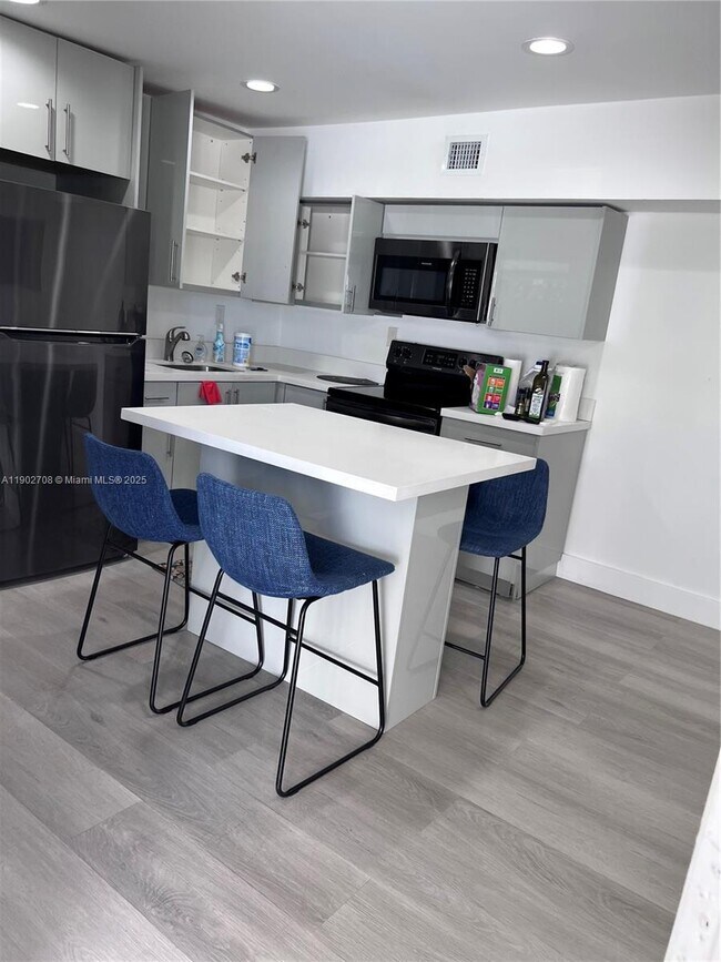 Photo - 934 SW 75th Ave Unit #7501