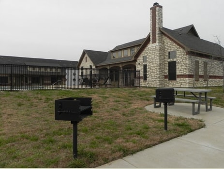 Photo - Mexia Gardens Apartments