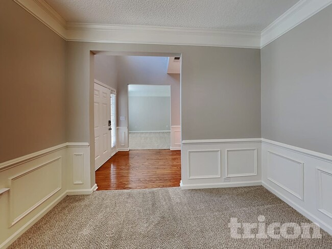 Photo - 312 Buckthorne Dr
