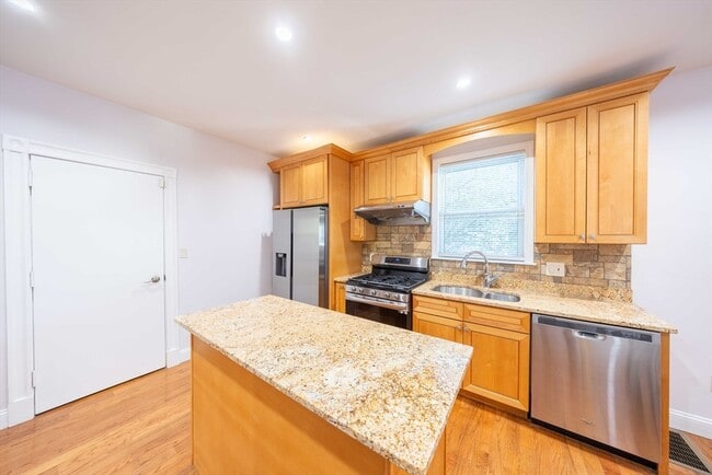Photo - 7 Alcott St Unit 2