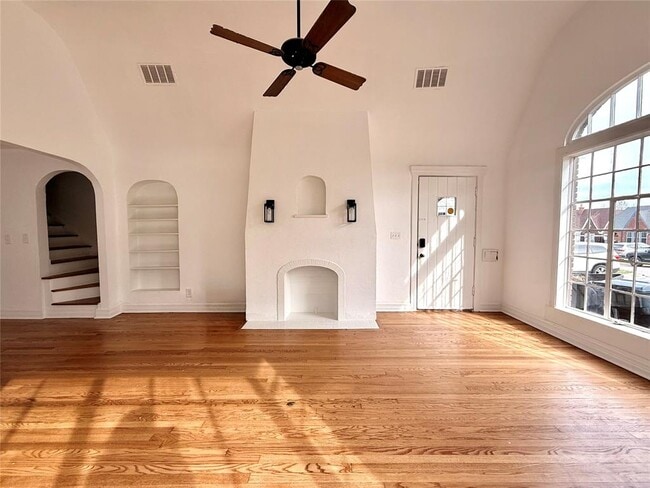 Building Photo - 415 NW 33rd St