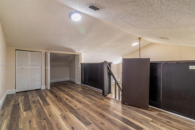 Photo - 7528 SW 95th Pl